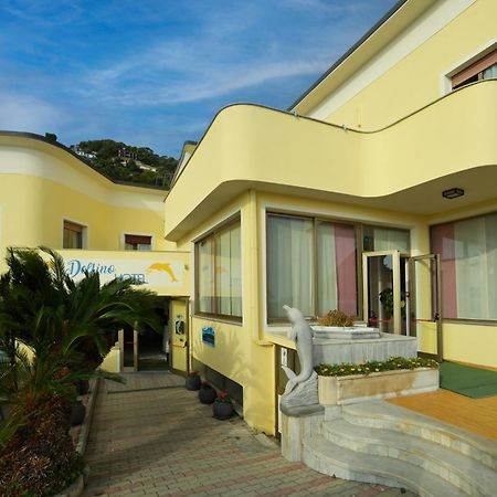 Hotel Delfino 莱圭利亚 外观 照片