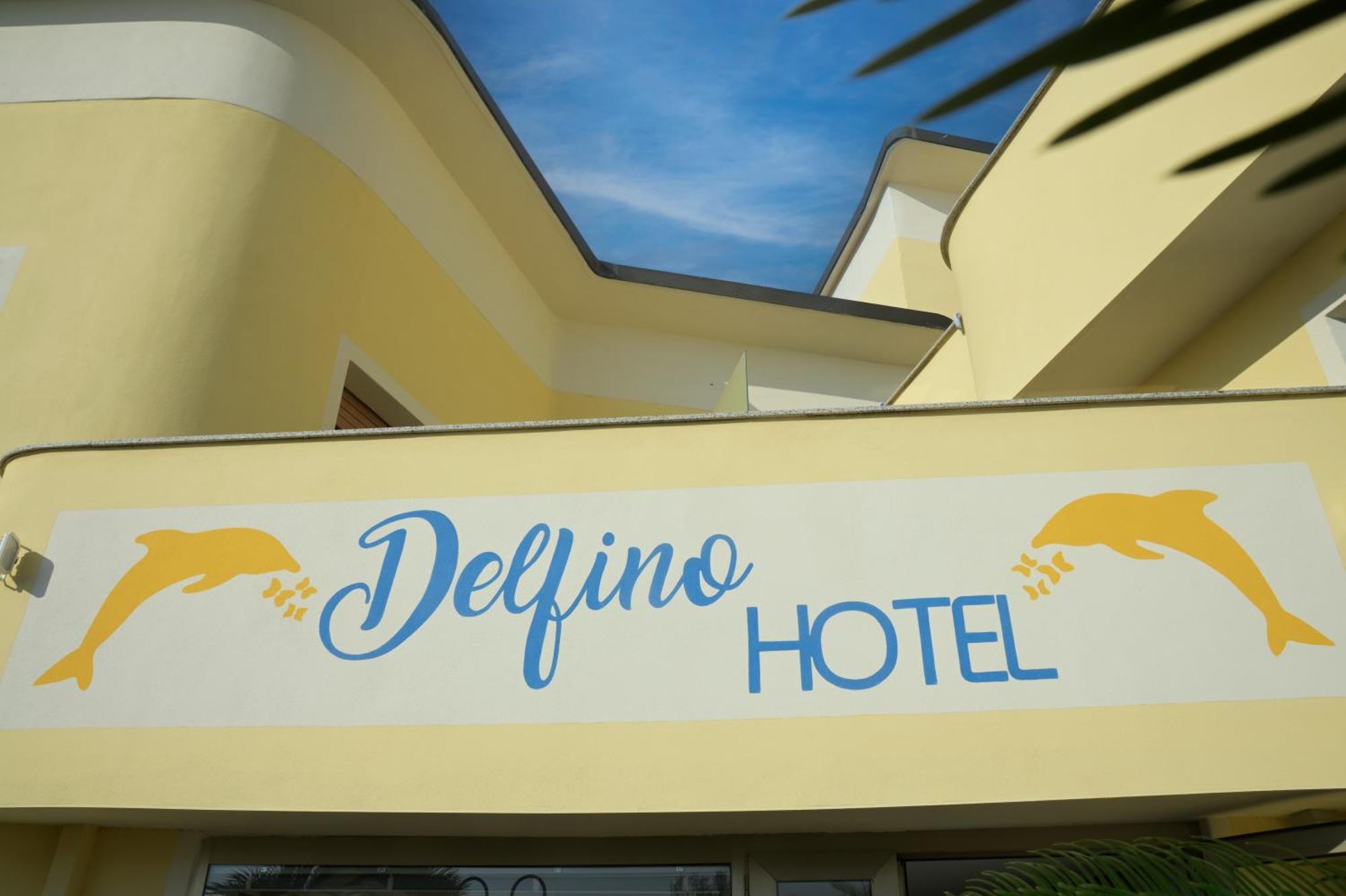 Hotel Delfino 莱圭利亚 外观 照片
