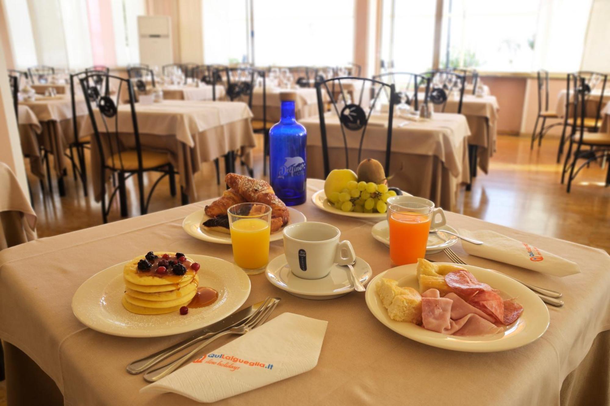 Hotel Delfino 莱圭利亚 外观 照片