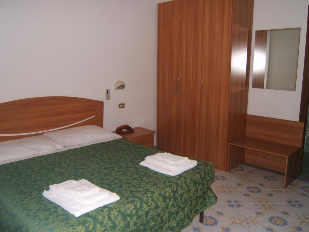Hotel Delfino 莱圭利亚 外观 照片
